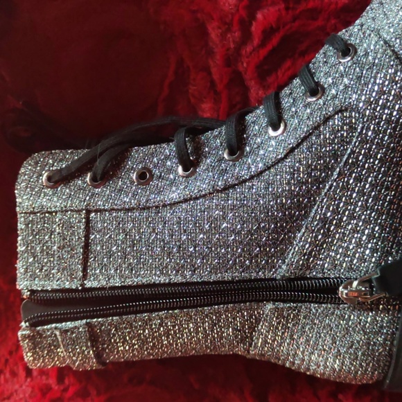 Stuart weitzman silver iridescent combat boots - Picture 5 of 5